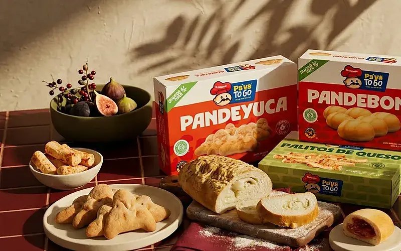 b2b-retail-packs Pa’Ya To Go retail packs of Pandebono and Pandeyuca